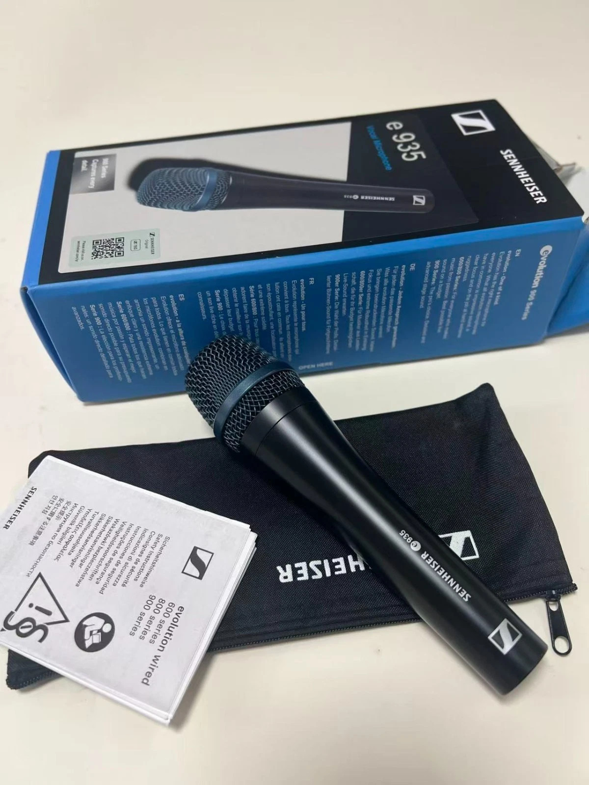 New Sennheiser E935 Dynamic Vocal Performance Handheld Microphone Cardioid Black