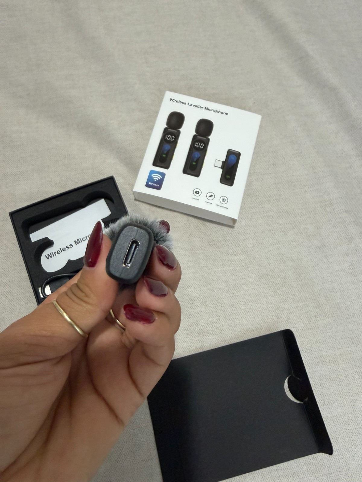 Wireless Lavalier Microphone Set with Noise Reduction & Wind Muffs for iPhone