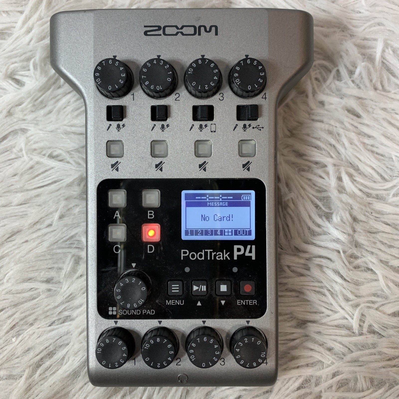 Zoom PodTrak P4 Multitrack Podcast Recorder & Condenser Microphone Set, Untested