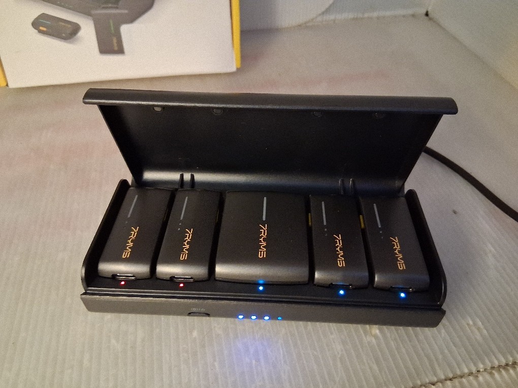 7RYMS iRay DW40 4-Channel Wireless Lavalier Microphone with Noise Cancellation,