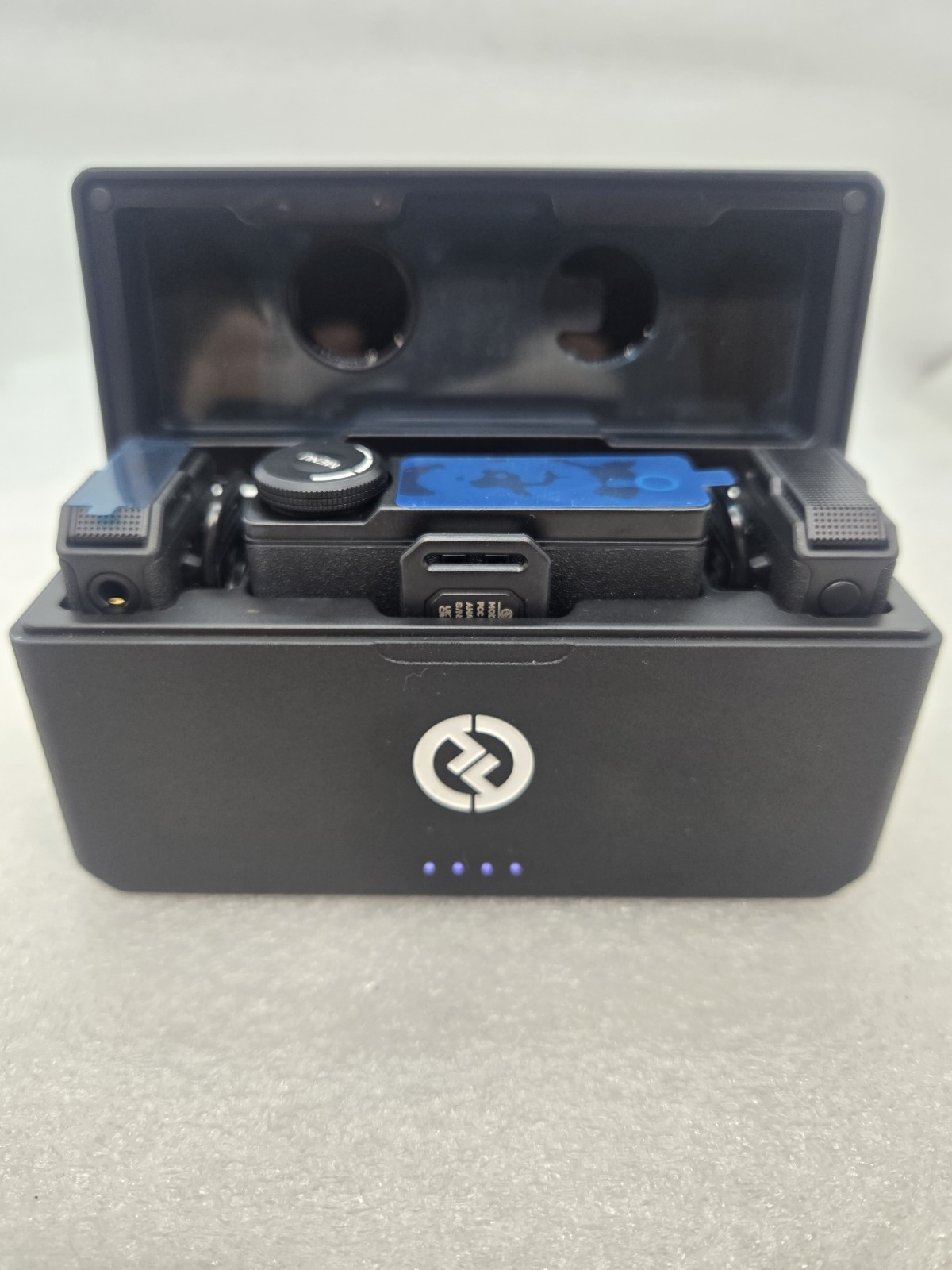 Hollyland Lark Max Duo Wireless Microphone System w/charging case FREE SHIP b