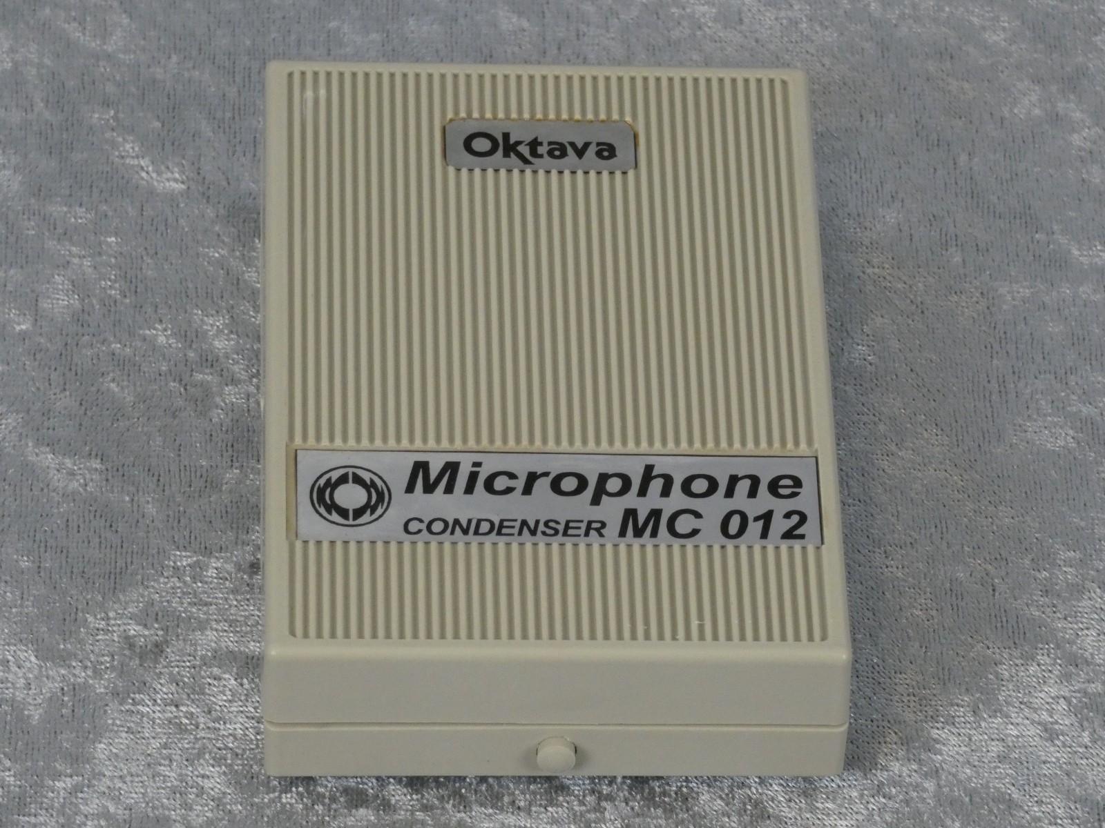 Vintage Oktava MC 012 microphone with two capsules from 1999 – never used!