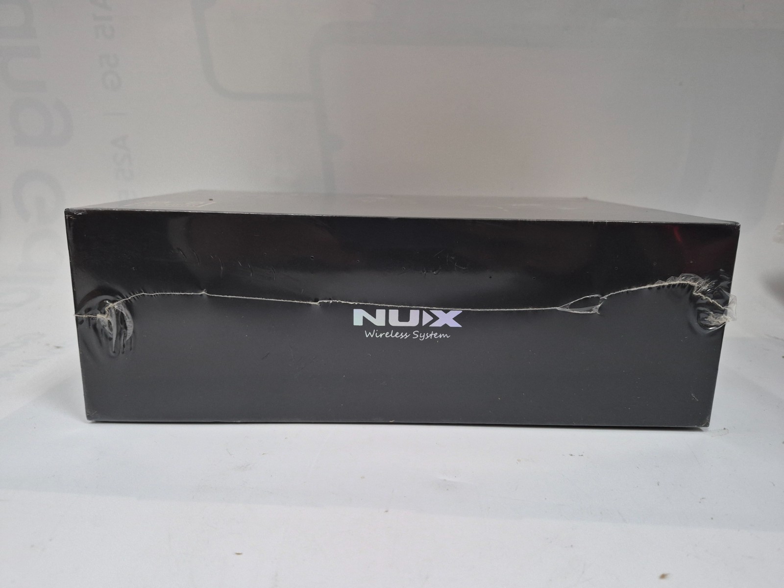 NUX B-8 Professional 2.4GHz Guitar Wireless System – New Sealed