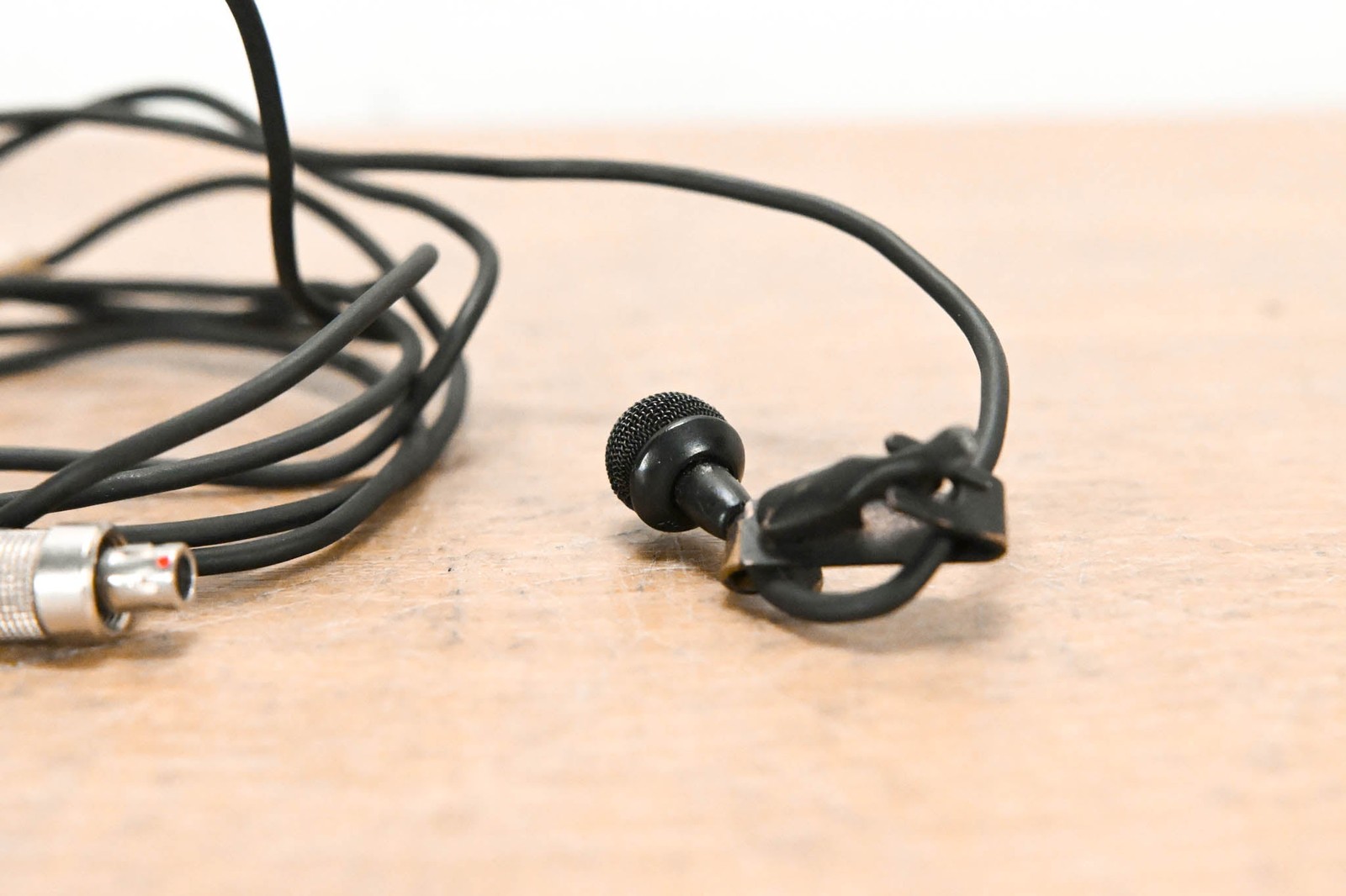 Sennheiser MKE 2 Lavalier Lapel Mic w/ 3-Pin Lemo Connector – Black CG012WP